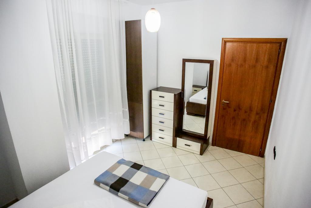 דורס Adriatic Apartments Albania מראה חיצוני תמונה